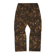 Load image into Gallery viewer, MILITIA PANTS IN ELM CAMO
