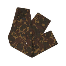 Load image into Gallery viewer, MILITIA PANTS IN ELM CAMO
