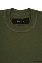 Load image into Gallery viewer, POCKET BOX TEE V4 IN MOSS GREEN
